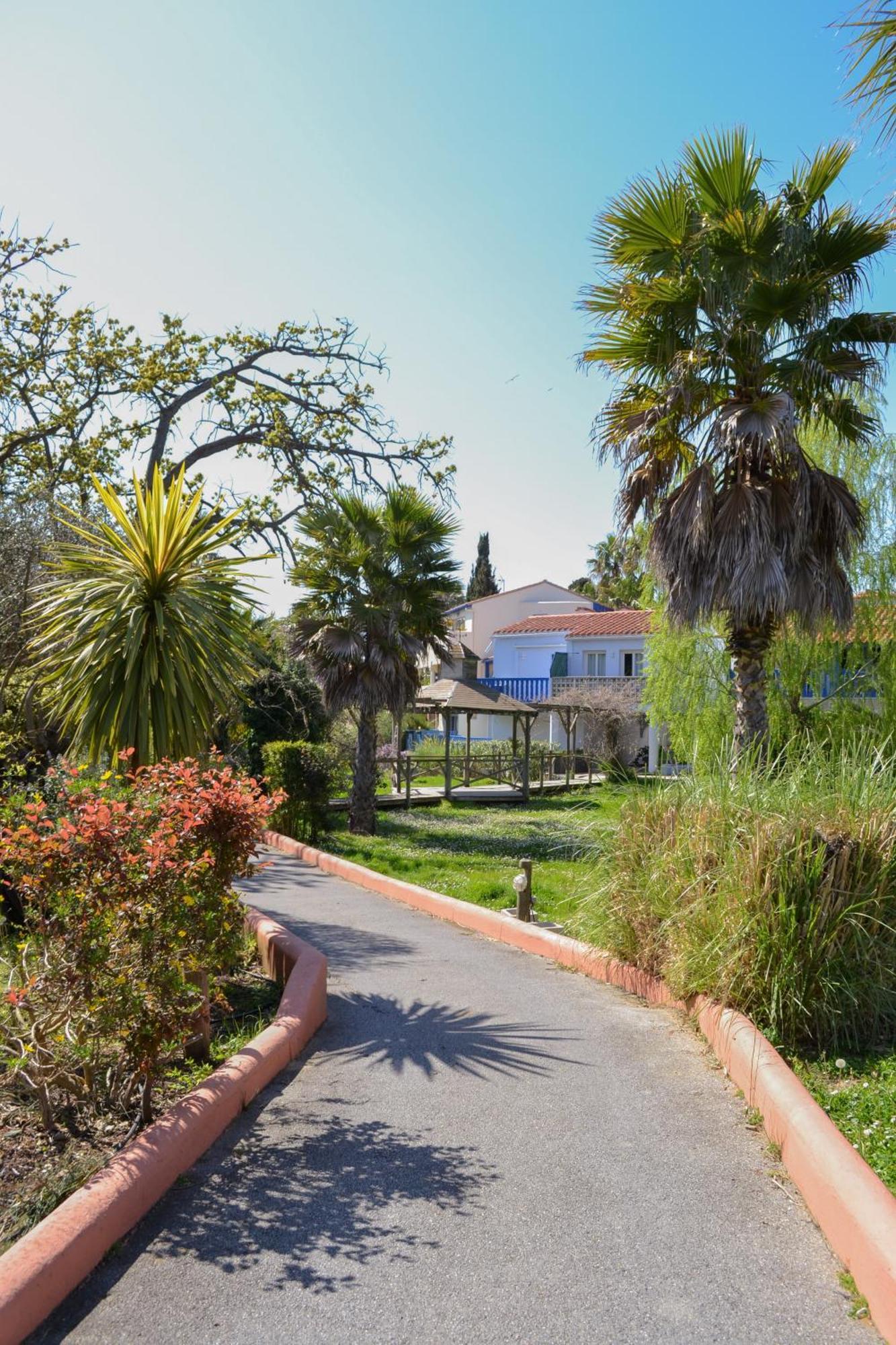 Malibu Village กาเนต์-อ็อง-รูสซียง ภายนอก รูปภาพ
